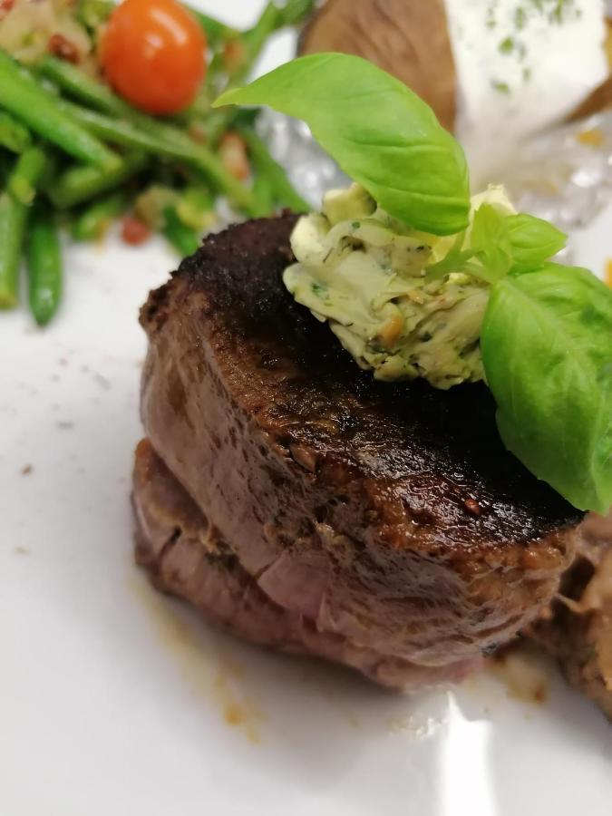 Steakhouse Fieg Hotel Fuschl am See Ngoại thất bức ảnh
